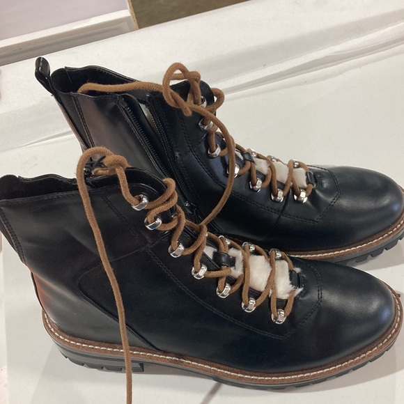 Leighton Hiking Boots - Picture 4 of 5